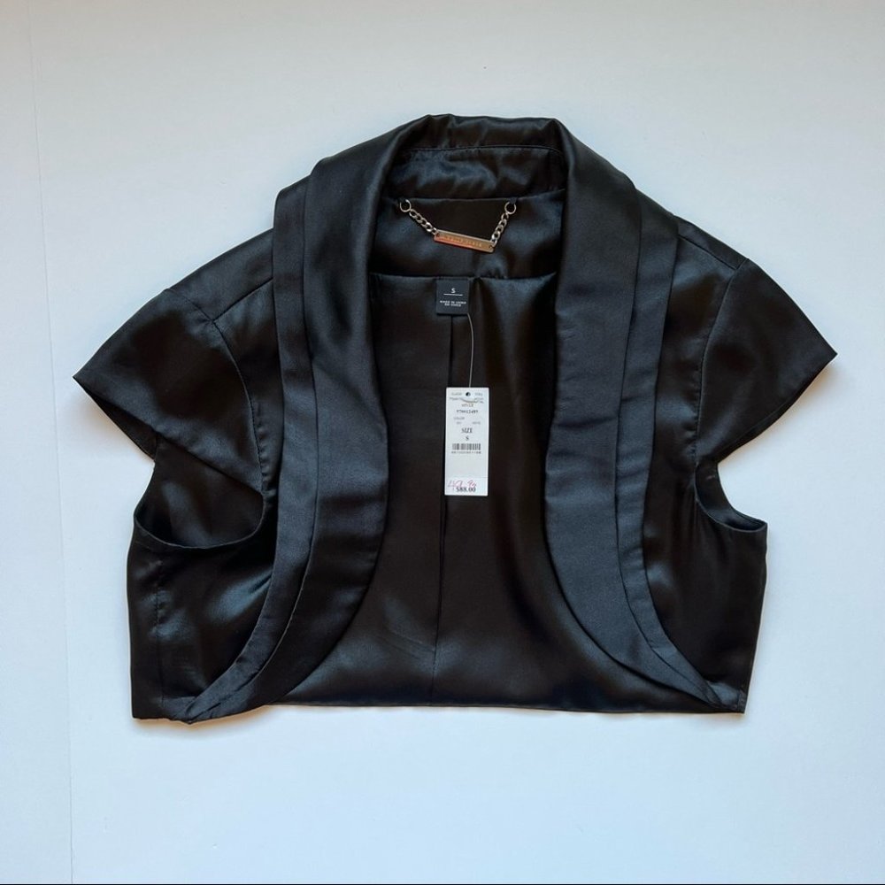 White House Black Market Black Satin Short Sleeve Open Front Crop Top Size Small